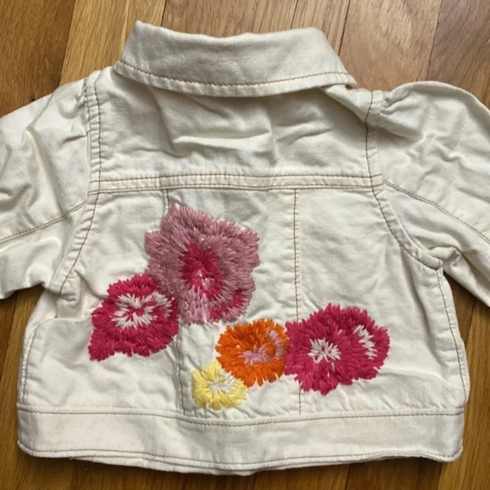 Baby Gap Embroidered Floral Cream Jean Jacket Size 6-12M